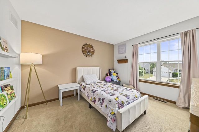 280 Foxglove STREET, Port Washington, WI 53074