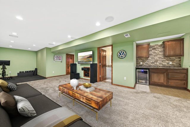 280 Foxglove STREET, Port Washington, WI 53074