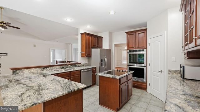 14 HEMPSTEAD LN, Stafford, VA 22554