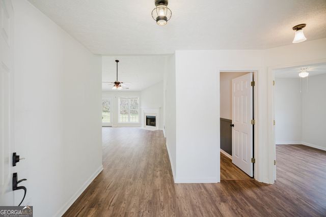 303 Johnny Lane, Dallas, GA 30132