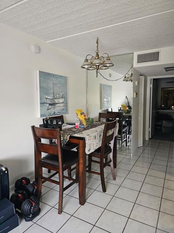 555 Purdy Lane A122, Palm Springs, FL 33461