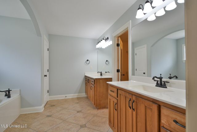 5088 Garner Lane, Southaven, MS 38672