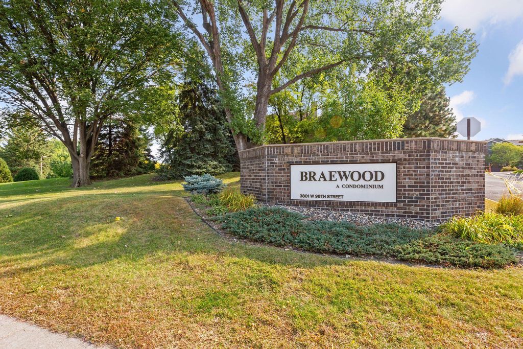 3801 W 98th Street 208, Bloomington, MN 55431 — photo 2