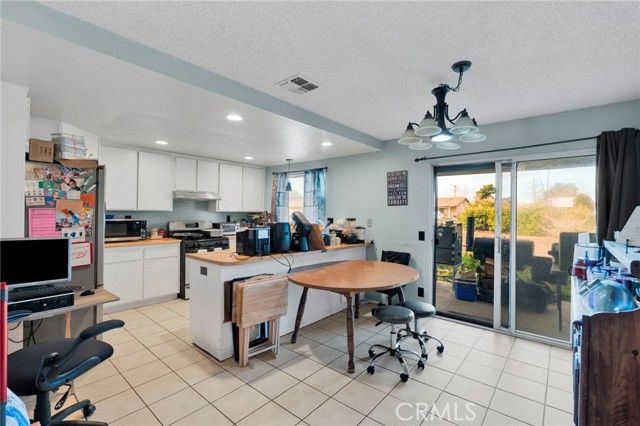 12696 9th, Victorville, CA 92395