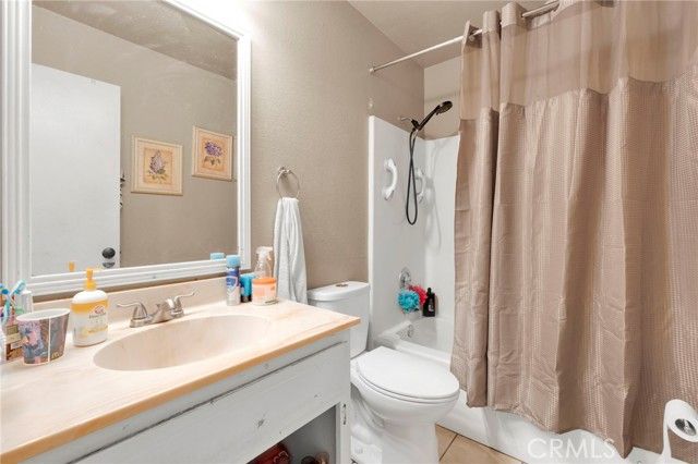 12696 9th, Victorville, CA 92395