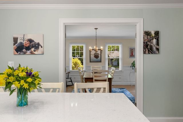 7 Park St, Harwich, MA 02645