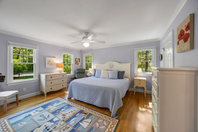 7 Park St, Harwich, MA 02645