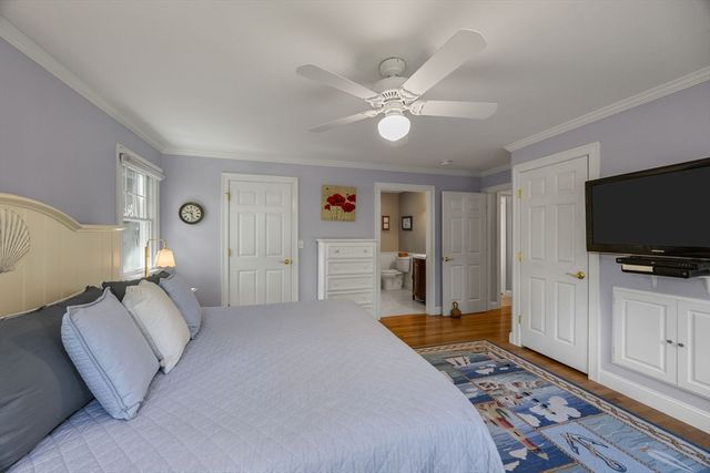 7 Park St, Harwich, MA 02645