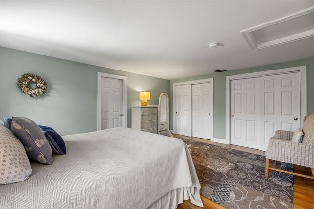 7 Park St, Harwich, MA 02645