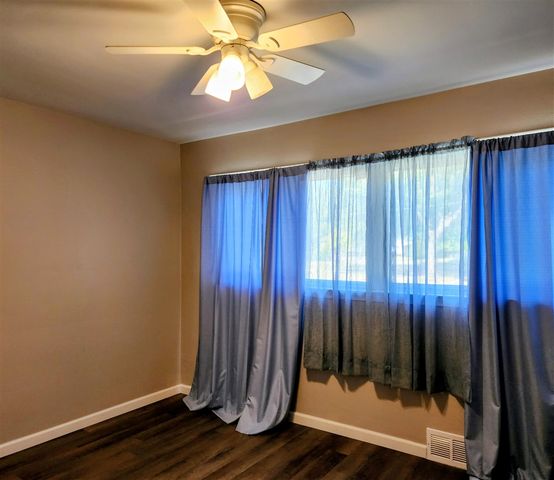 24180 Kipling Street, Oak Park, MI 48237
