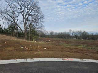 6905 Central Street, Shawnee, KS 66217