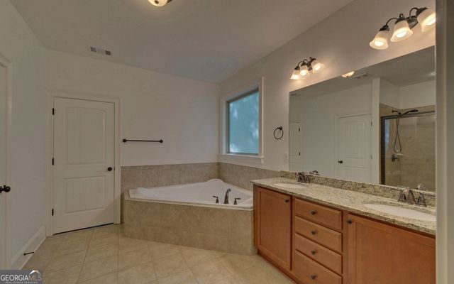 255 Abbington Way, Clarkesville, GA 30523