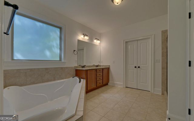 255 Abbington Way, Clarkesville, GA 30523
