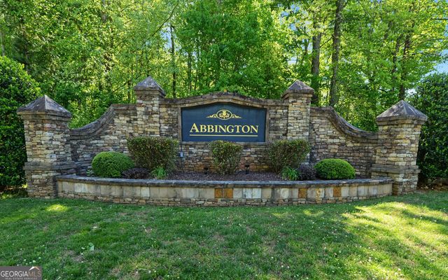 255 Abbington Way, Clarkesville, GA 30523