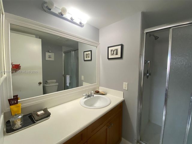 8861 Sunrise Lakes Blvd 311, Sunrise, FL 33322