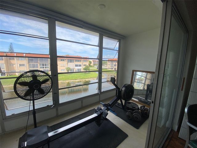 8861 Sunrise Lakes Blvd 311, Sunrise, FL 33322
