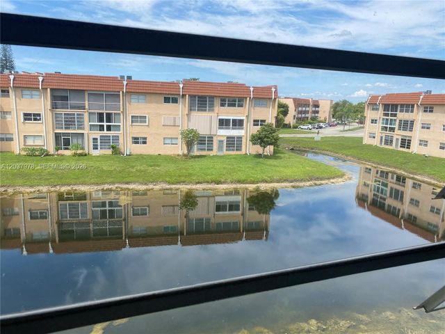 8861 Sunrise Lakes Blvd 311, Sunrise, FL 33322