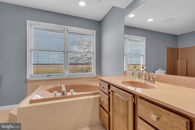 124 OVERLOOK DR, Queenstown, MD 21658