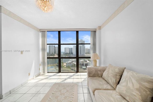 1000 Parkview Dr 828, Hallandale Beach, FL 33009