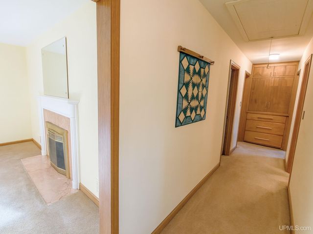 729 W Maple Street, Iron River, MI 49935