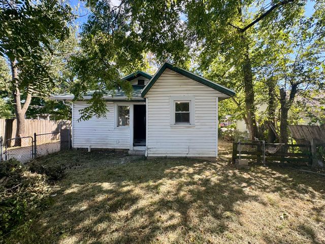 1411 W Lynn Street, Springfield, MO 65802
