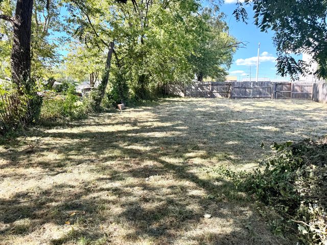 1411 W Lynn Street, Springfield, MO 65802