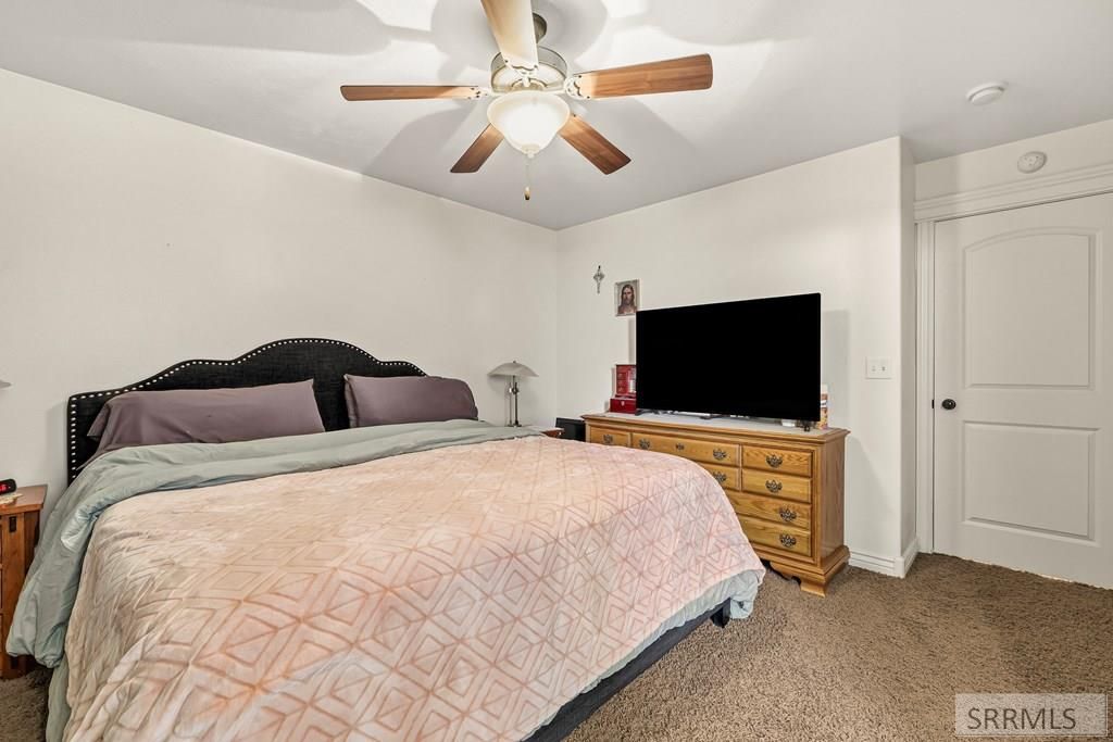 Image 17 of property listing at 4094 Mathews Drive, Ammon, ID 83406