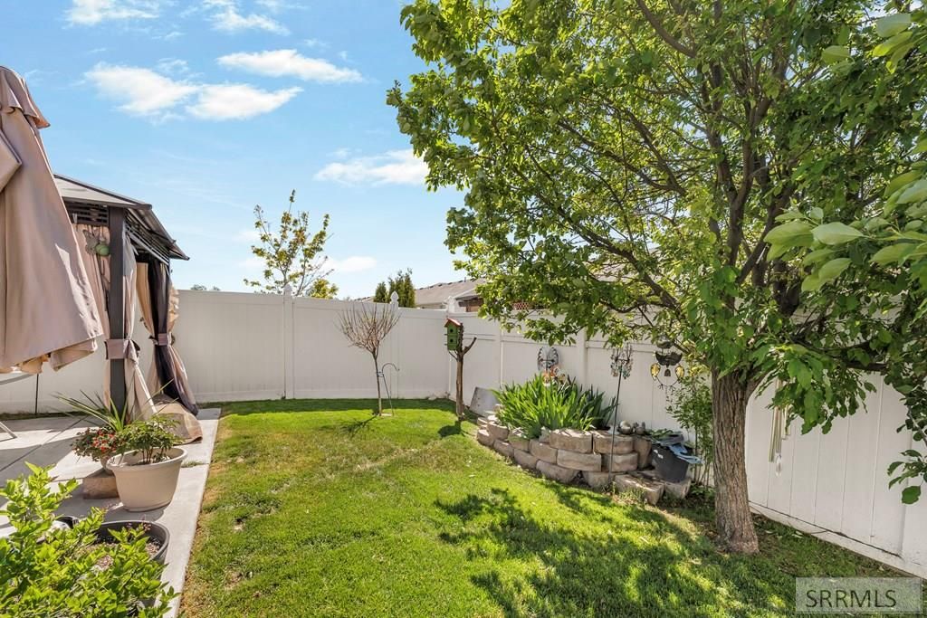 Image 29 of property listing at 4094 Mathews Drive, Ammon, ID 83406