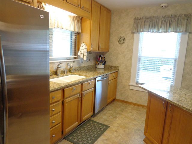 954 11th Street, Beloit, WI 53511