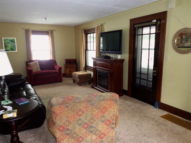 954 11th Street, Beloit, WI 53511