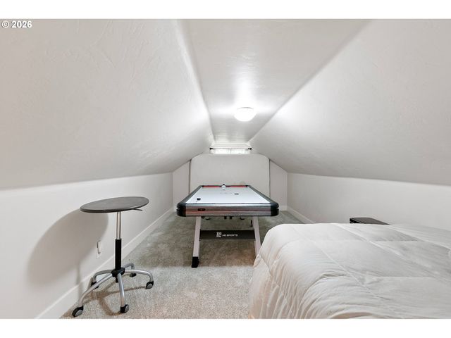 3147 TANNER PARK Dr, Eugene, OR 97405