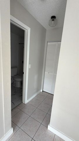 47 SE 13th Street 2, Dania Beach, FL 33004