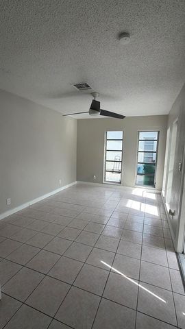 47 SE 13th Street 2, Dania Beach, FL 33004