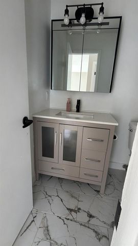 47 SE 13th Street 2, Dania Beach, FL 33004