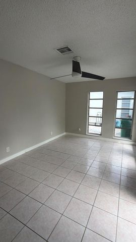 47 SE 13th Street 2, Dania Beach, FL 33004