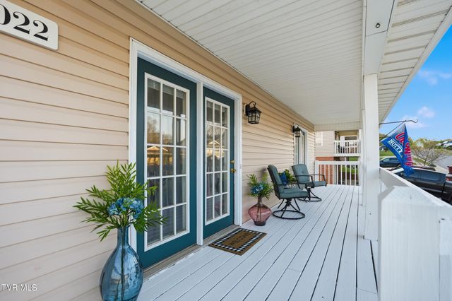 1022 Justus Drive, Johnson City, TN 37604