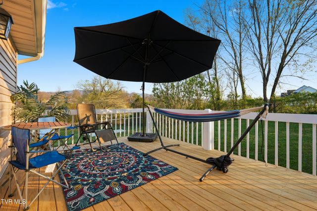 1022 Justus Drive, Johnson City, TN 37604