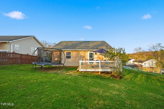 1022 Justus Drive, Johnson City, TN 37604