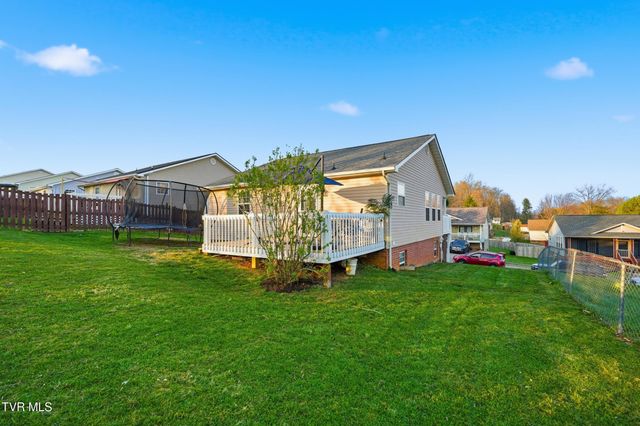1022 Justus Drive, Johnson City, TN 37604