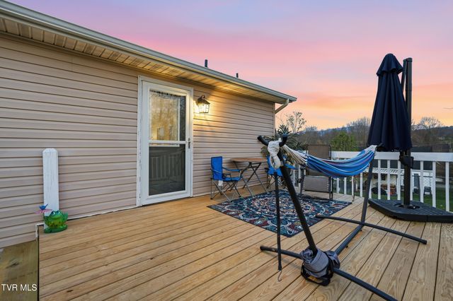 1022 Justus Drive, Johnson City, TN 37604
