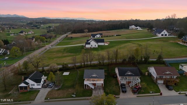 1022 Justus Drive, Johnson City, TN 37604