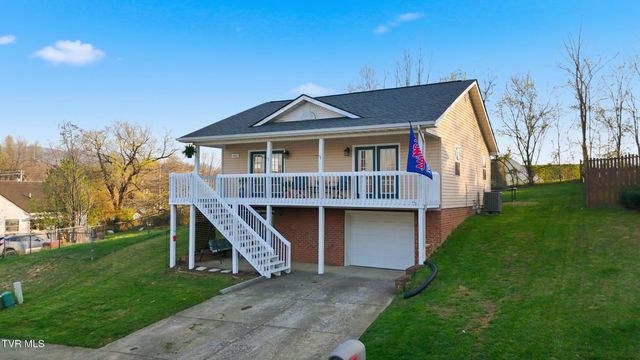 1022 Justus Drive, Johnson City, TN 37604