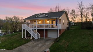 1022 Justus Drive, Johnson City, TN 37604