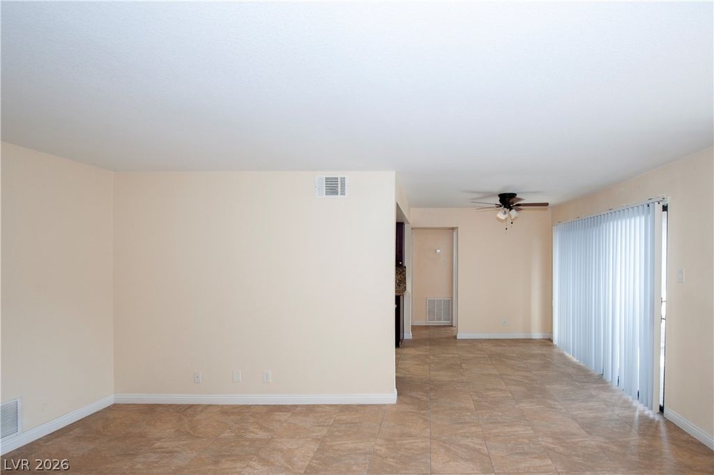 4391 Gannet Circle 11, Las Vegas, NV 89103 — photo 4