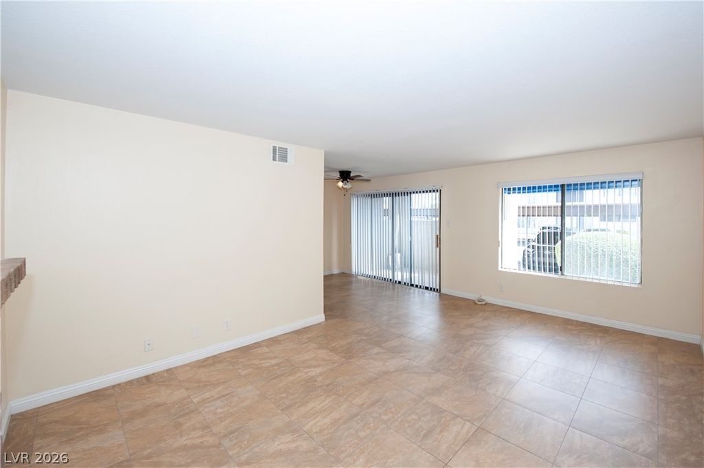 4391 Gannet Circle 11, Las Vegas, NV 89103 — photo 5
