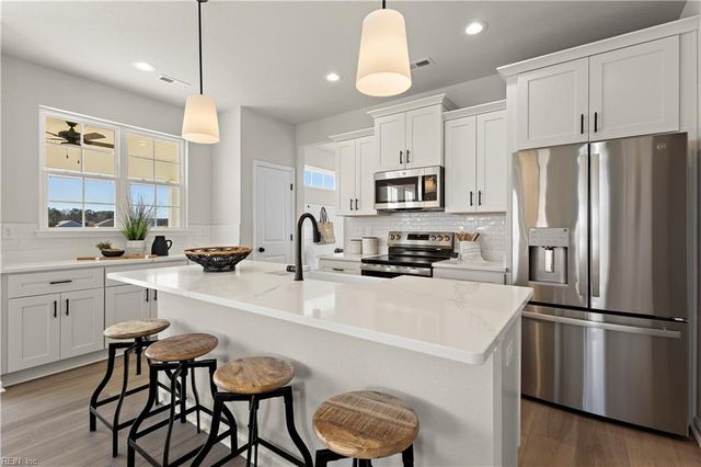 103 Peach LN, Elizabeth City, NC 27909