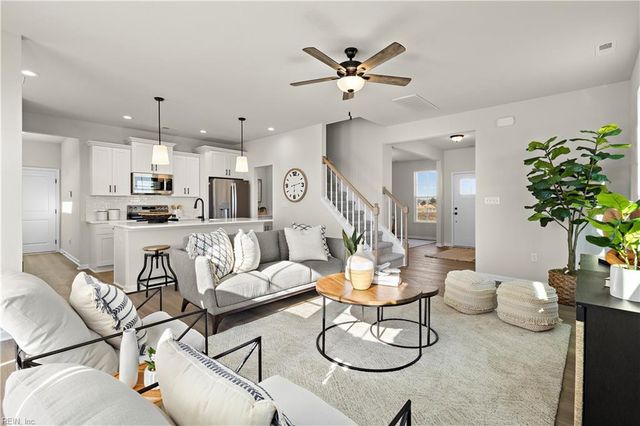 103 Peach LN, Elizabeth City, NC 27909