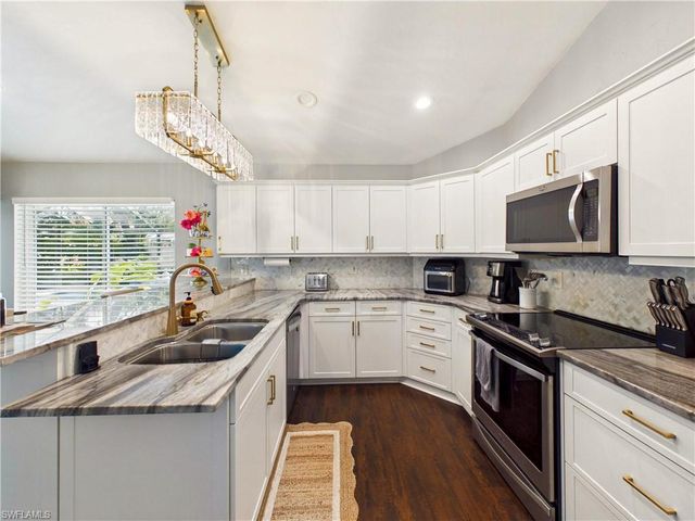 11791 Lakeshire CT, Fort Myers, FL 33913