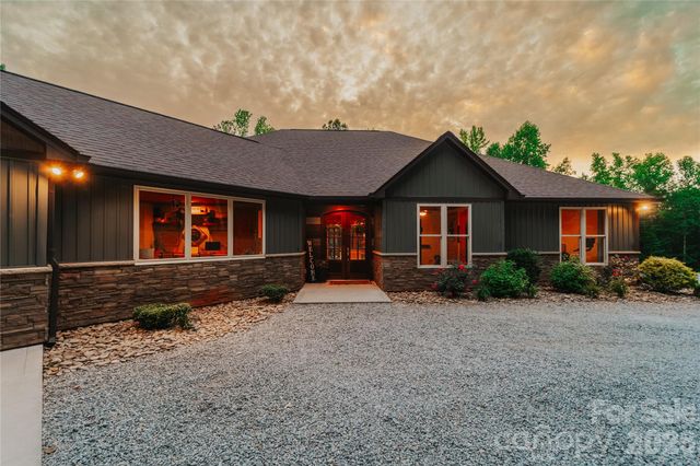 2620 Mathis Church Road, Catawba, NC 28609