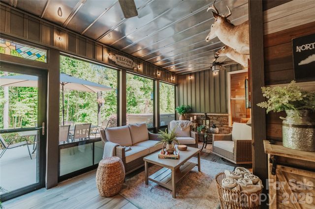2620 Mathis Church Road, Catawba, NC 28609